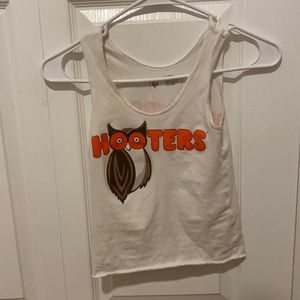 Hooters size XS white tank